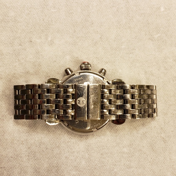 Looking to buy a different style Michele watch - Picture 4 of 5